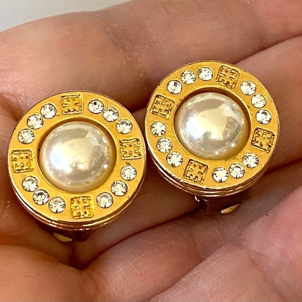 28 Vintage Clip Ons Earrings  Circles Gold Tone Gold Tone Statemen
